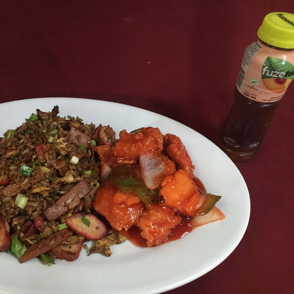 Almuerzo con Cerdo Agridulce
