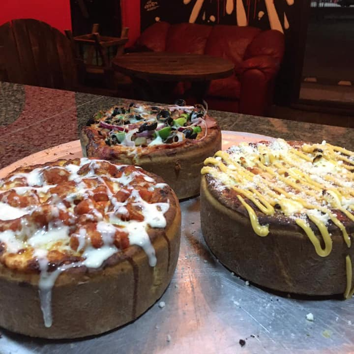 Deep Dish Chica de Especialidad