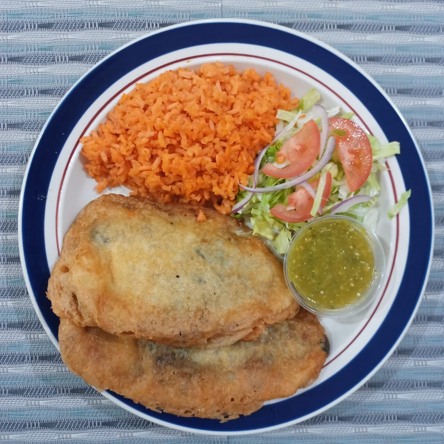 Chiles Rellenos de Queso