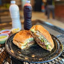 Super Torta de Longaniza