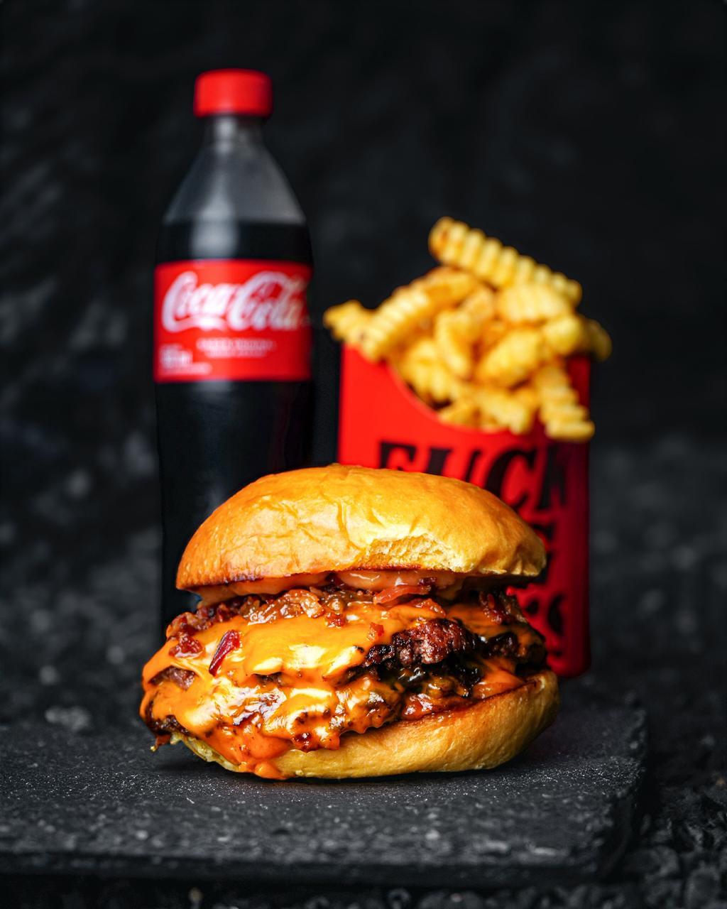 Combro Triple Cheese Burger