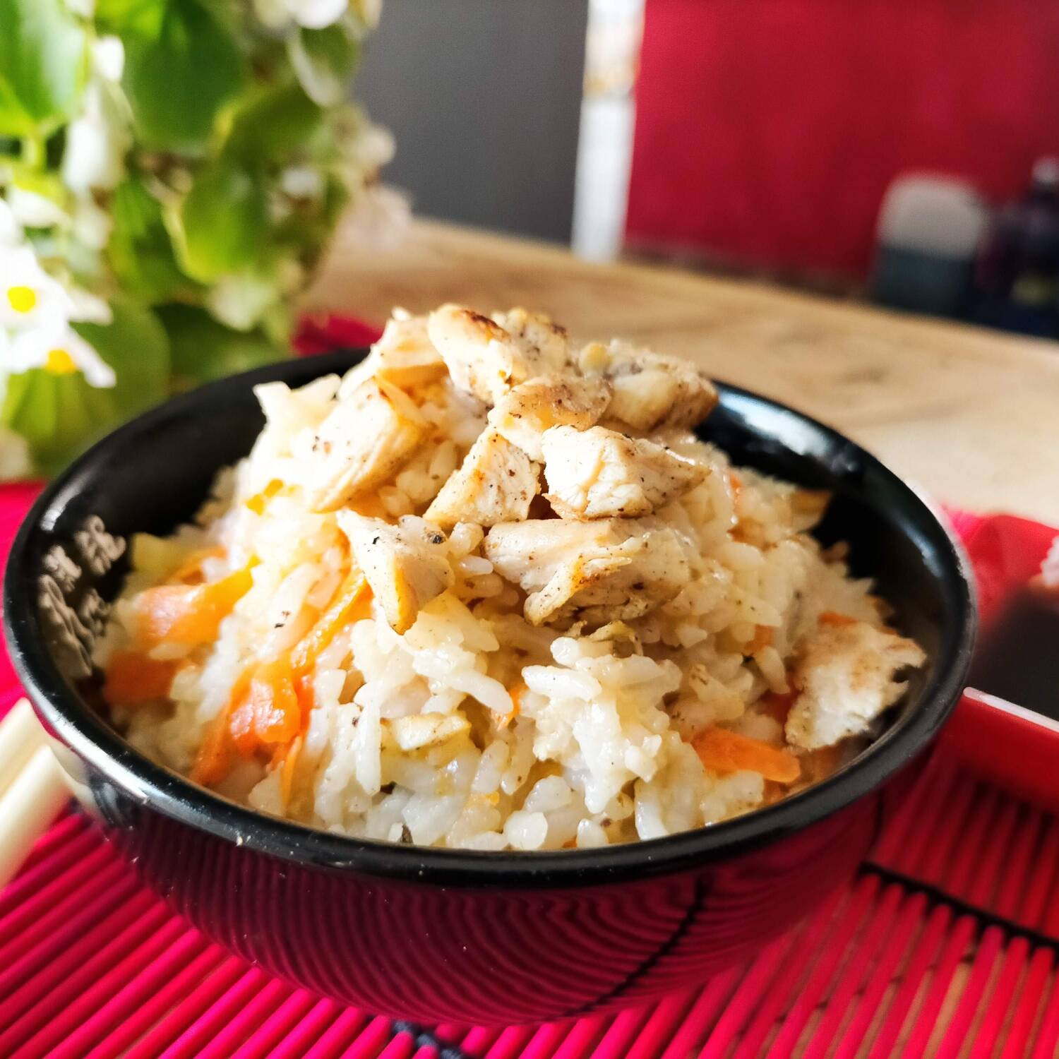 Yakimeshi de pollo