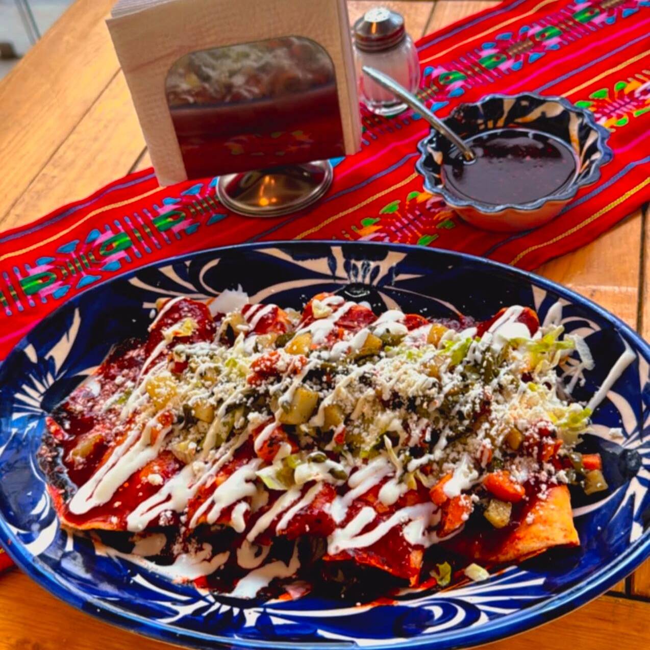 ENCHILADAS ROJAS DE POLLO