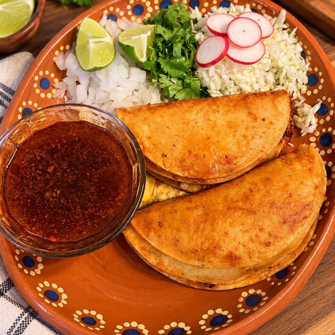 2 Tacos Colorados + 1 Vichi