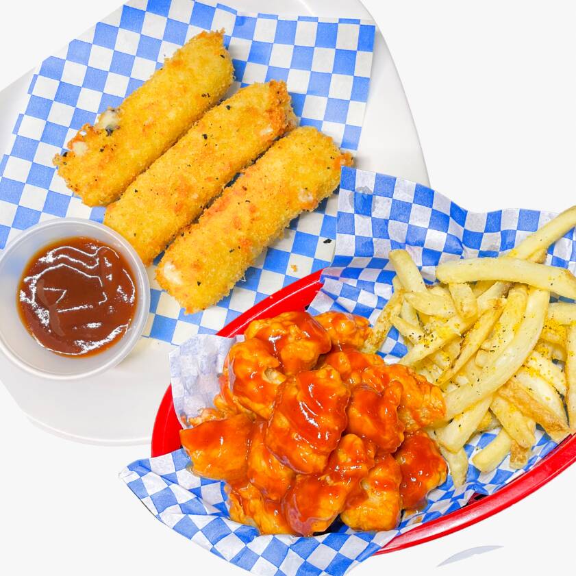 Mozzarella sticks + orden de boneless con papas