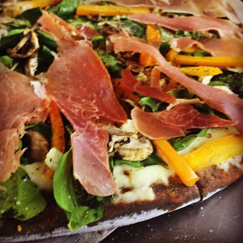 Pizza Gourmet + Clasica