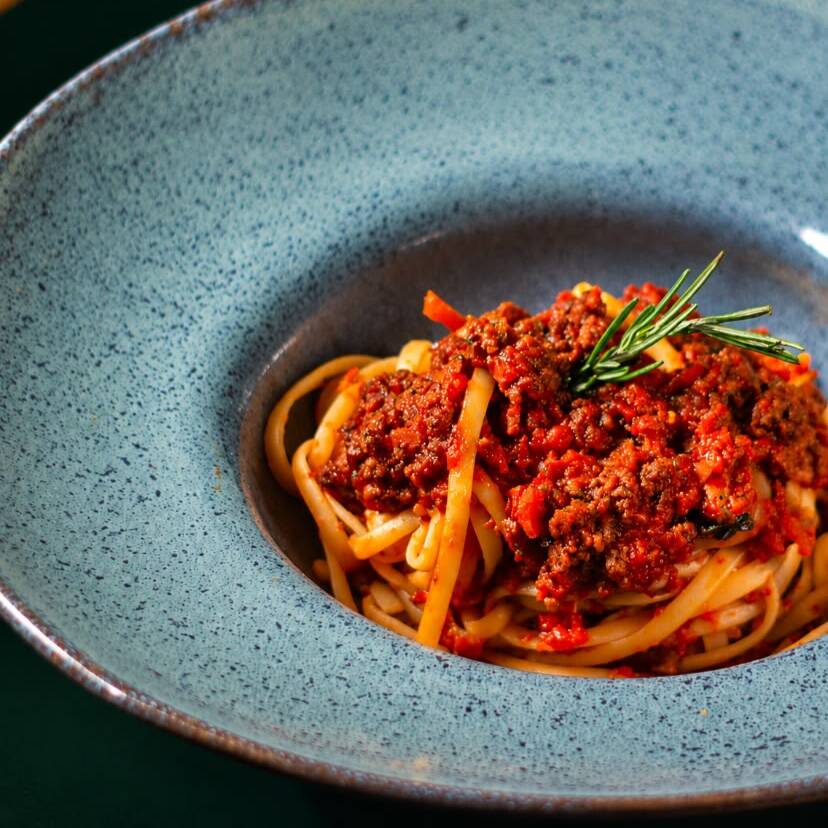 carne de primeira , massa italiana grano duro ao molho artesanal.