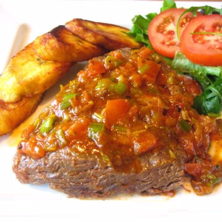 Combo Sobrebarriga en Salsa Criolla