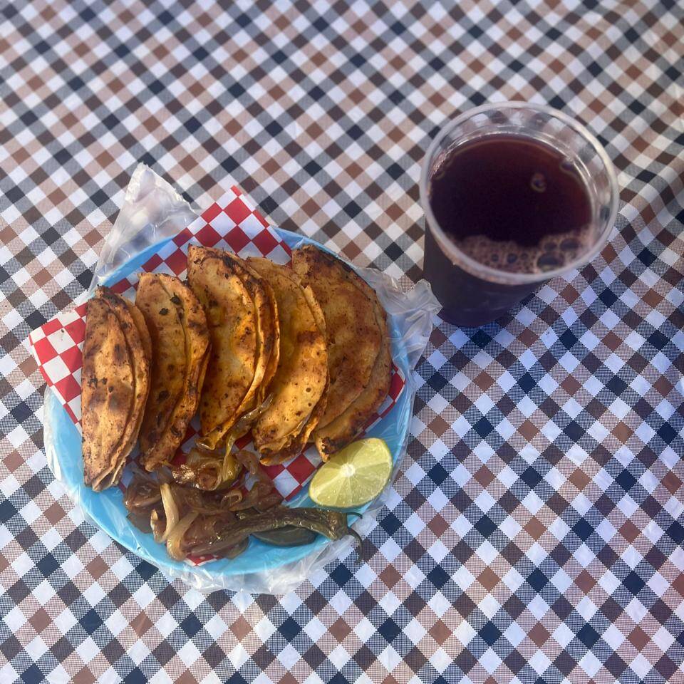 5 Tacos De Barbacoa Blanditos