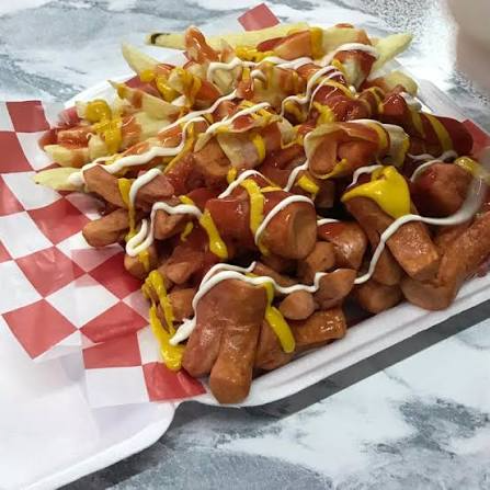 Mix de Salchipulpos con Papas a la Francesa