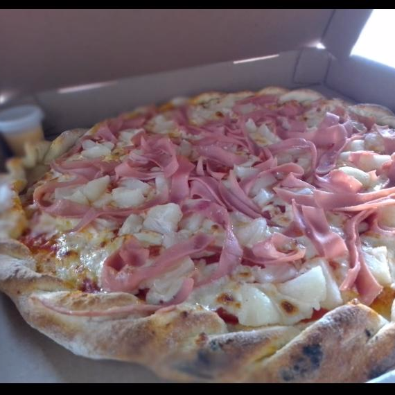 Hawaiana CON ORILLA DE QUESO