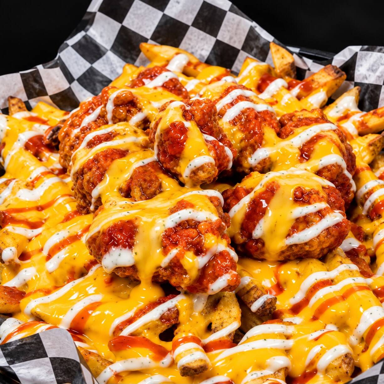 BONELESS CHESSE FRIES GRANDE