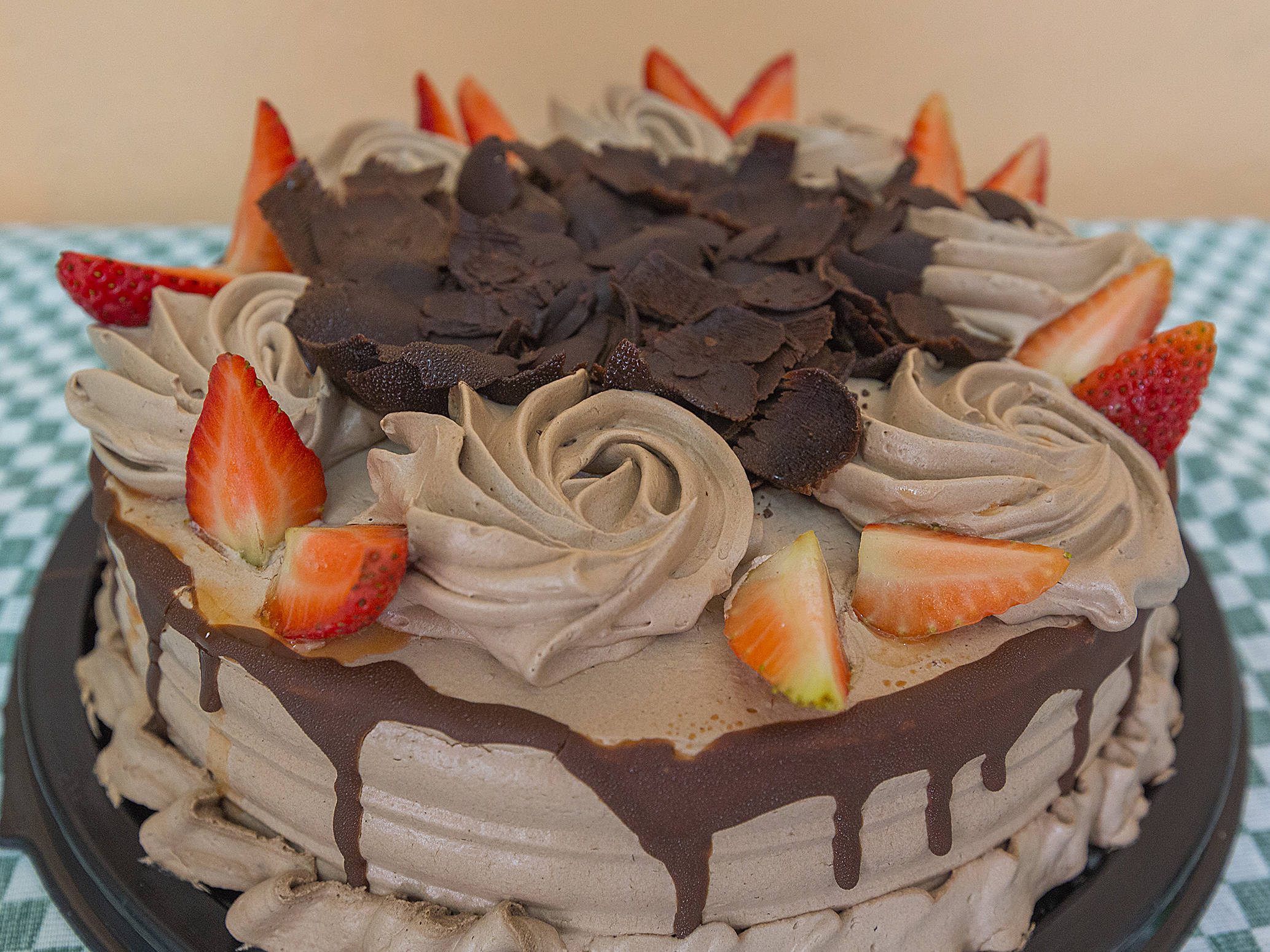Fresas de 3 Leches Chocolate Mediano