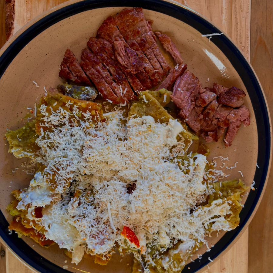 Chilaquiles Con Arrachera