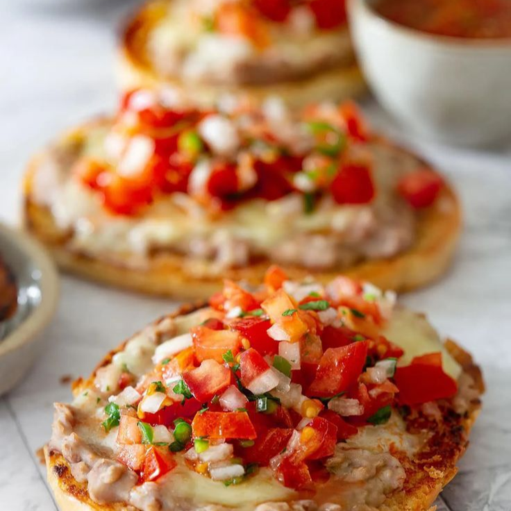 Molletes de Cochinita