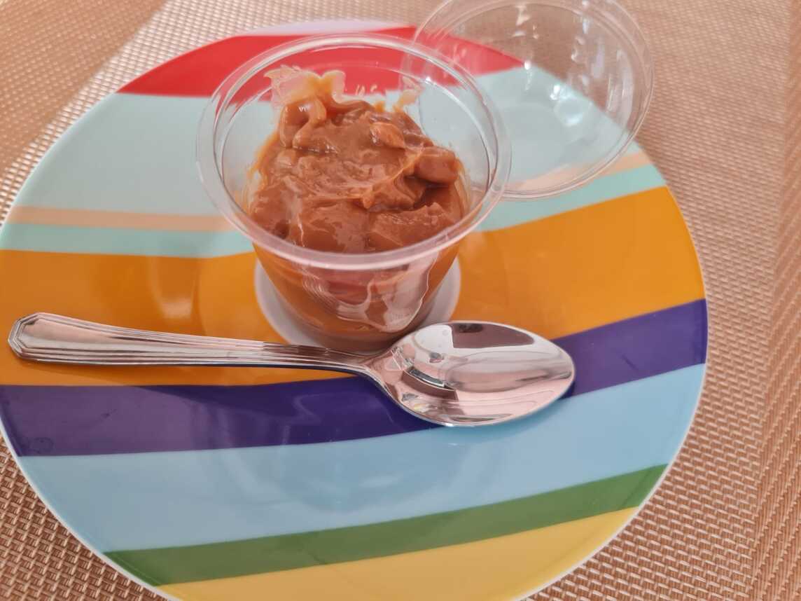 Verdadeiro doce de leite mineiro cremoso, preparado artesanalmente e cozido lentamente. Textura aveludada e doçura na medida certa para fechar seu almoço com chave de ouro. Pote de 60g de puro deleite!