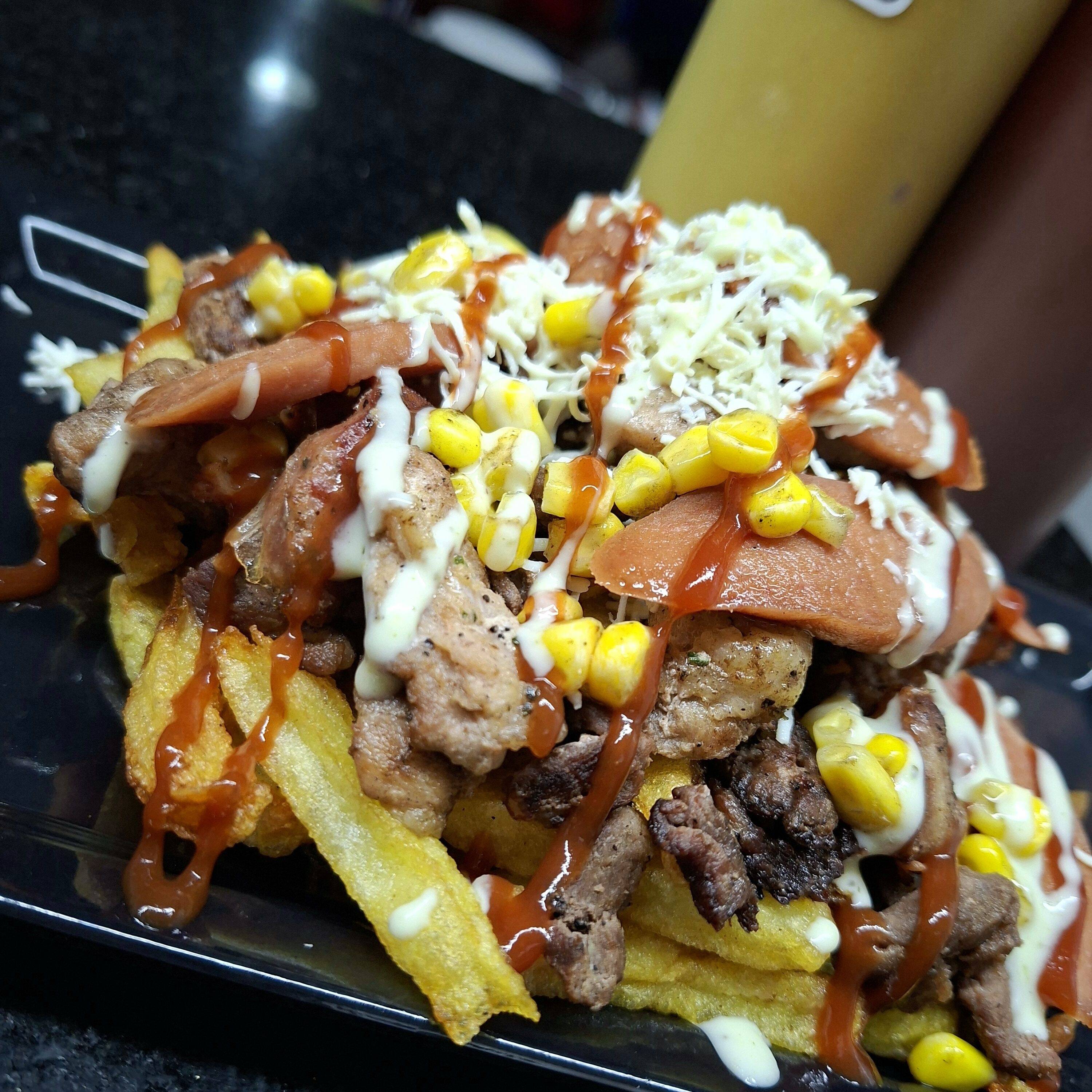 Salchipapa Especial