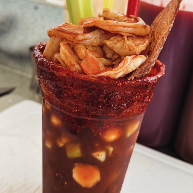 CLAMATO (ALMEJA Y CAMARON)