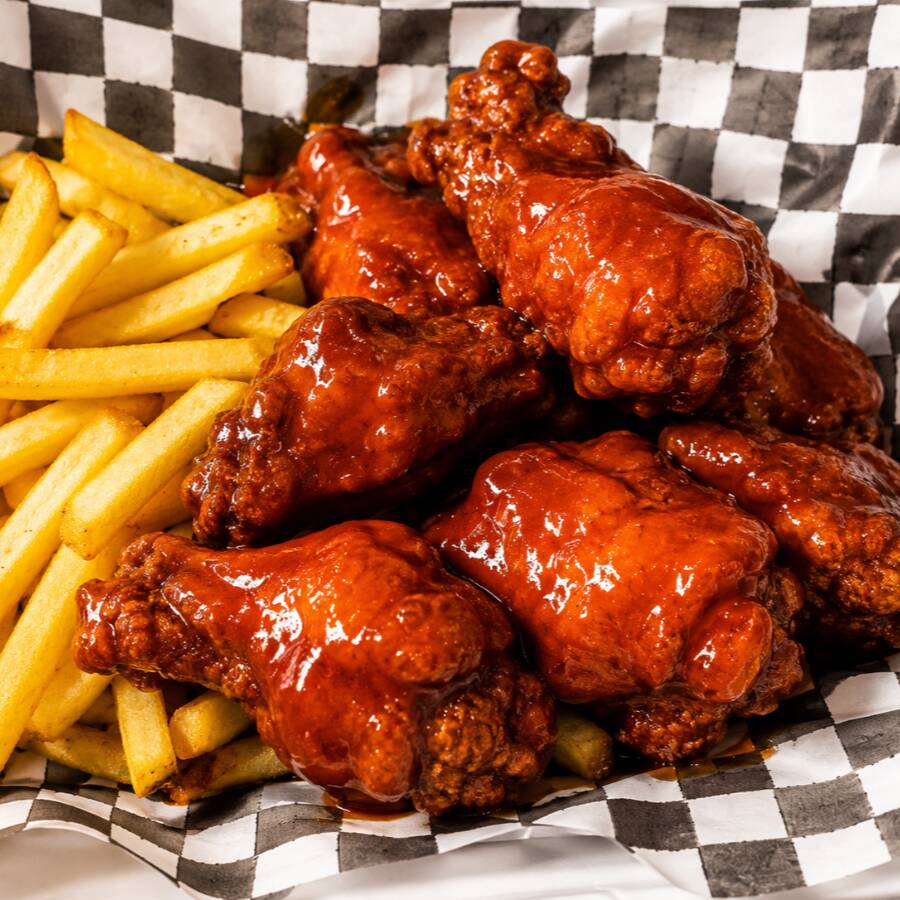20 Alitas + Papas a la Francesa