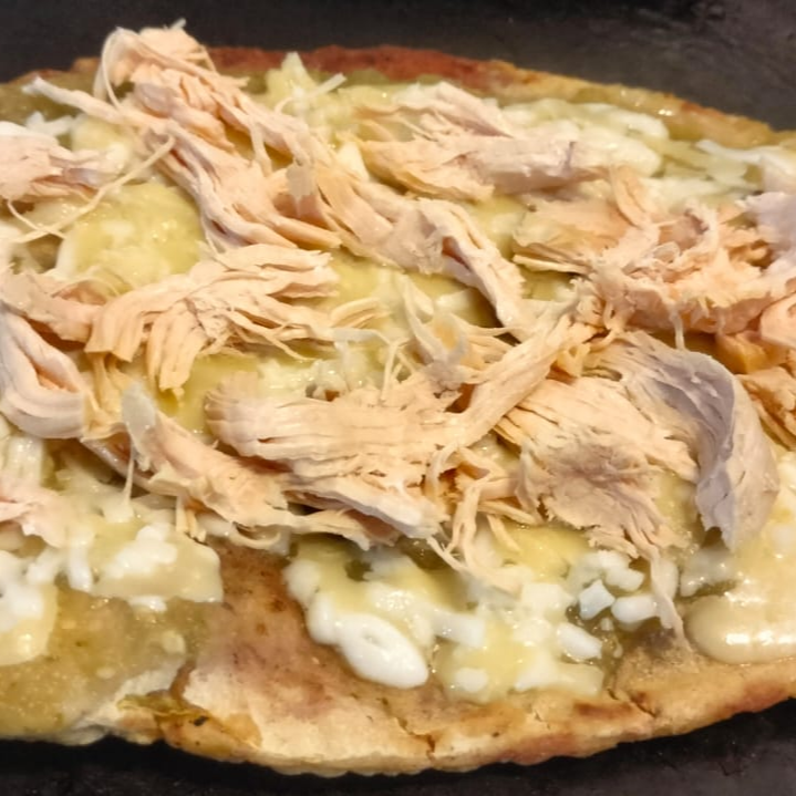 Huarache de pollo