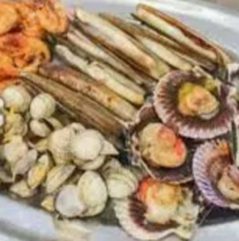 Mariscada al ajillo.