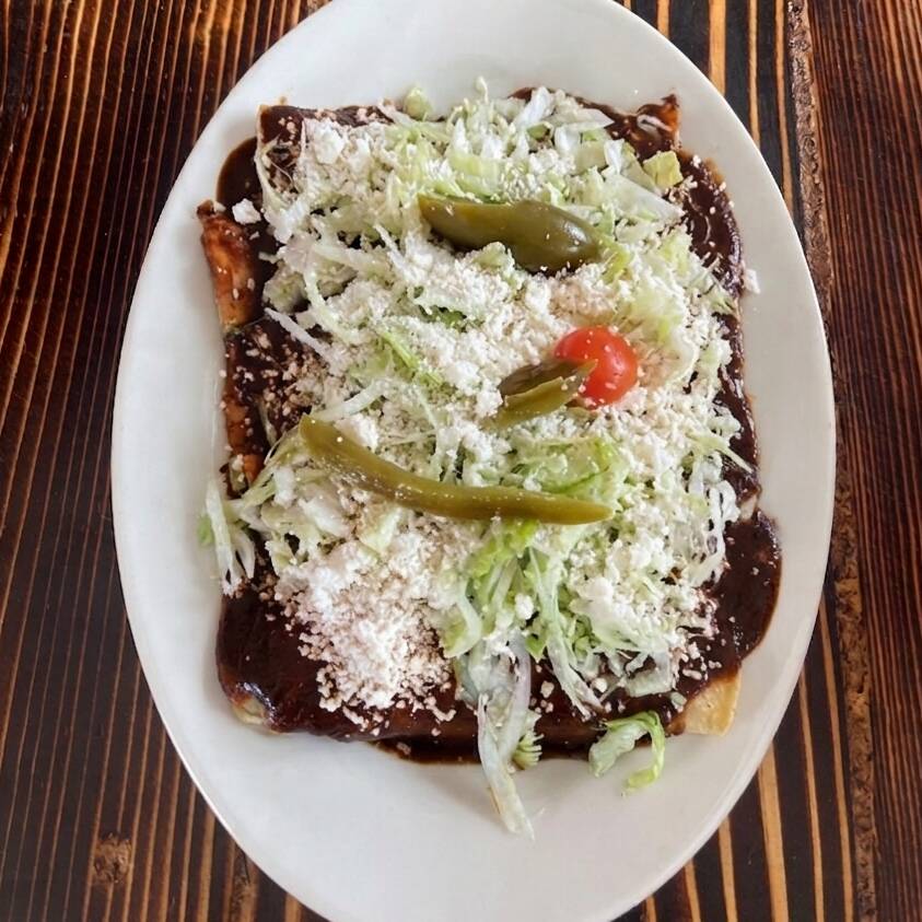 Enmoladas de Pollo (5Pzs)