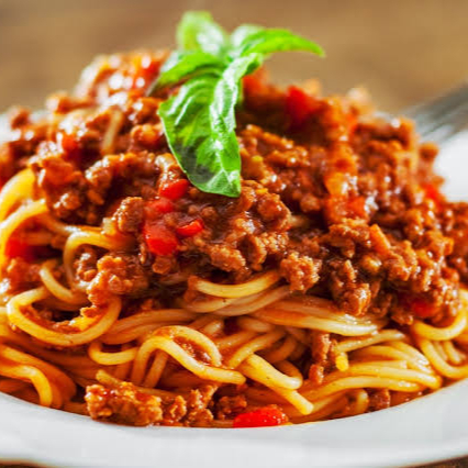 SPAGUETTI CON SALSA BOLOGNESA " TRADICIONAL"