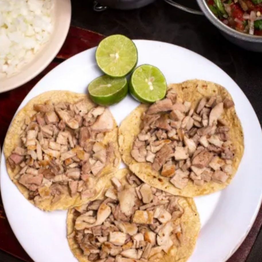 Tacos de Asada ( Tortilla hecha a mano)