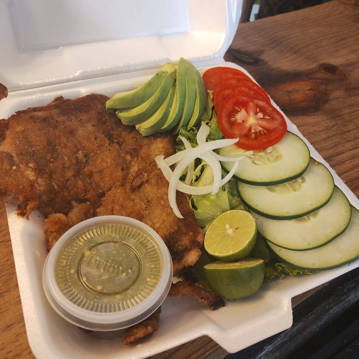 Milanesa de Res con Ensalada