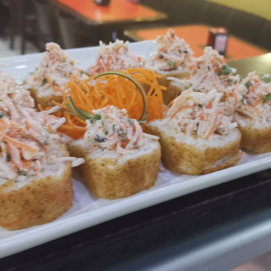 FILADELFIA SUSHI + SALADS