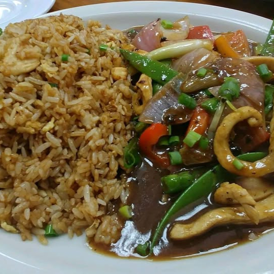 Pescado con Tausi más Chaufa