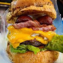 Cachi's Burguer XL + Limonada