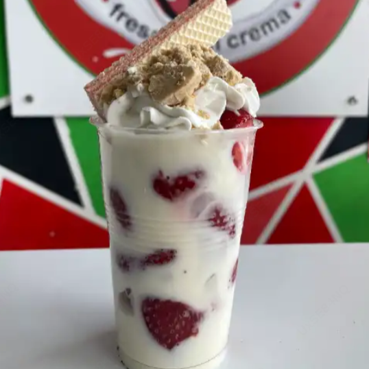 Fresas con Crema Mediana