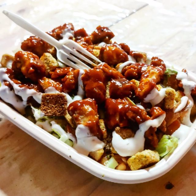 Ensalada Boneless