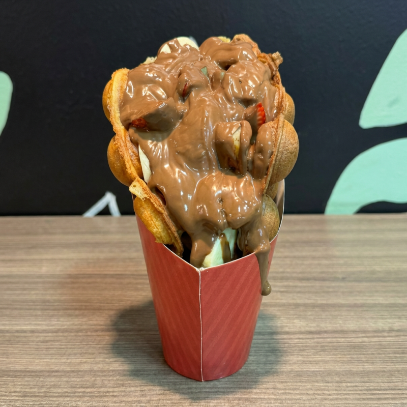 Bubble waffle fondue