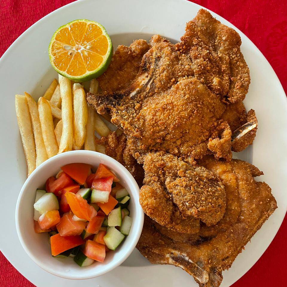 Chuleta de Cerdo Empanizado