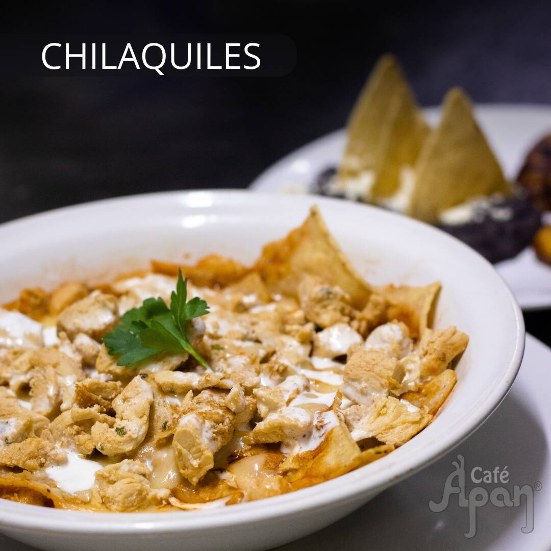 Chilaquiles con Pollo