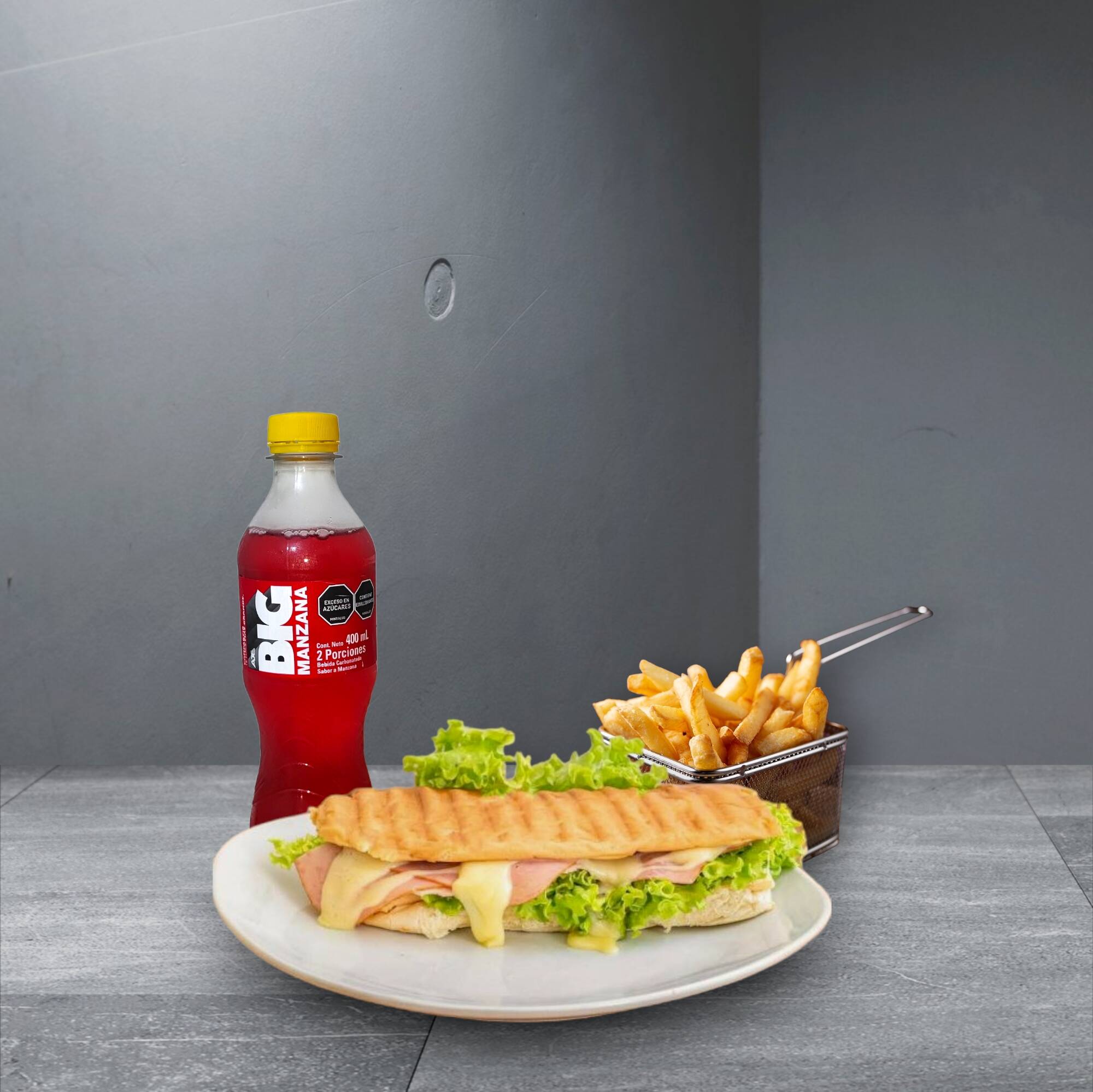 Combo Sándwich+Papas+Gaseosa.