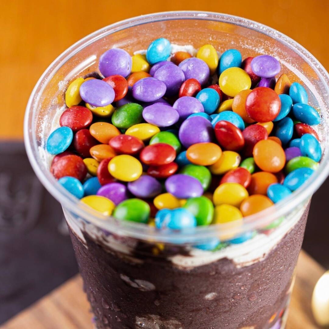 Açaí 500 ml com confete,leite em pó e leite condensado