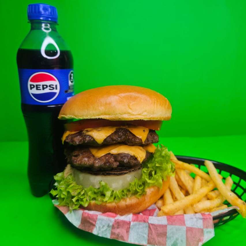Combo Wachi incluye Papas y Refresco
