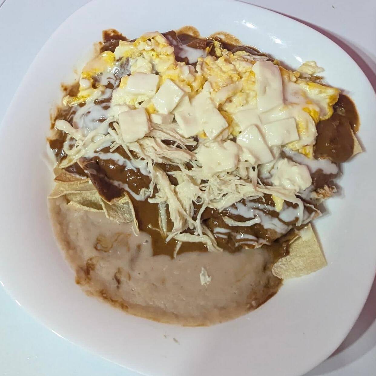 Chilaquiles Enmolados