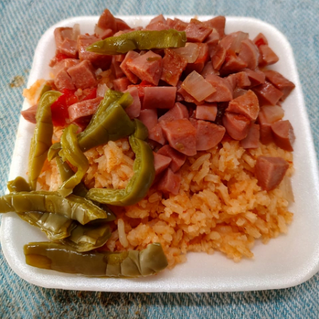 Medio Taco de Salchichas a la Mexicana