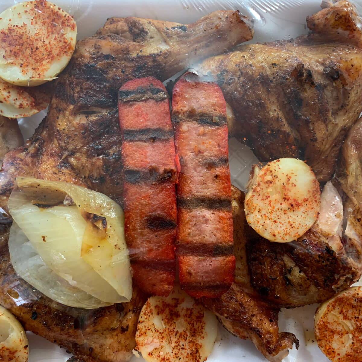 4 Piernas de Pollo Asadas y Fileteadas