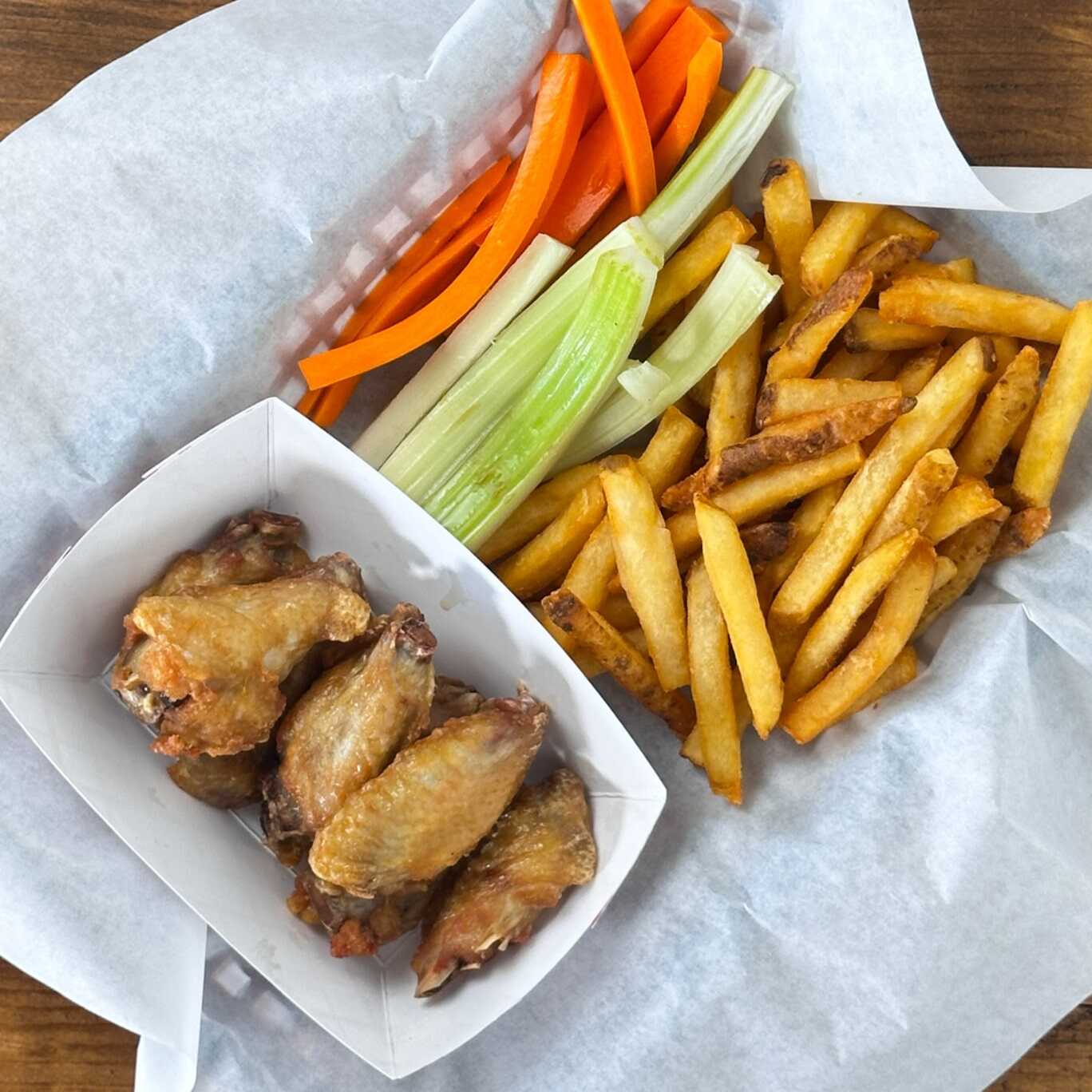 Alitas ó Boneless (8 pzas)