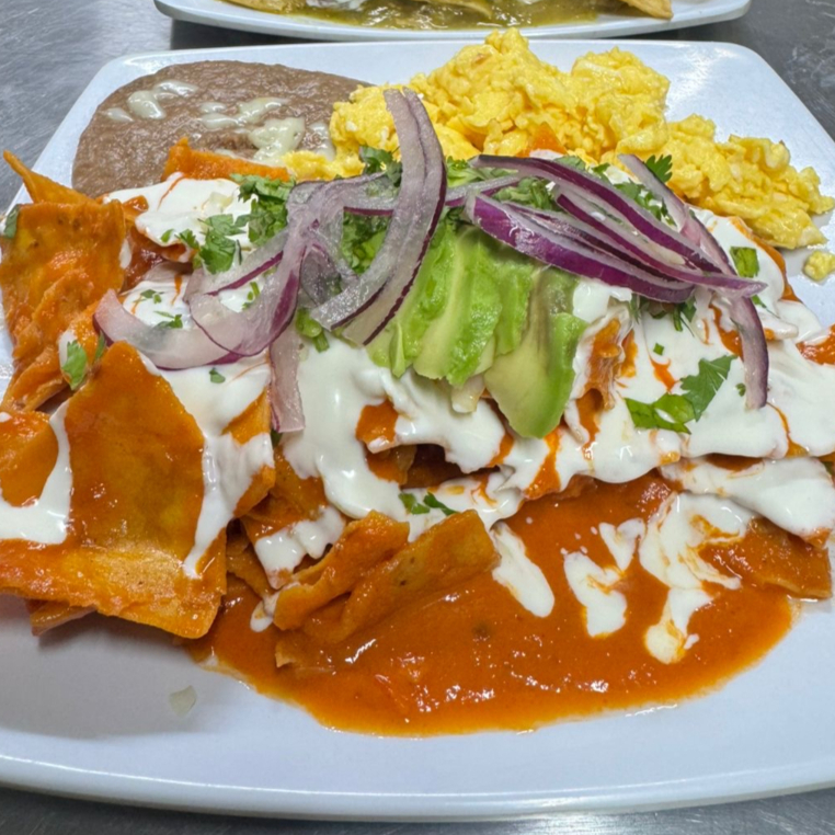 Orden Chilaquiles Rojos