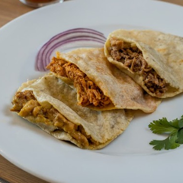 Gordita de Chicharron de Cachete