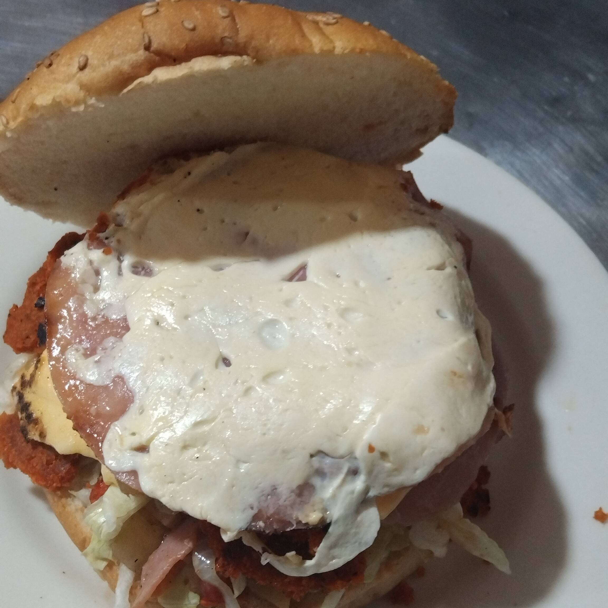 Combo Hamburguesa Hawaiana + Agua de Horchata