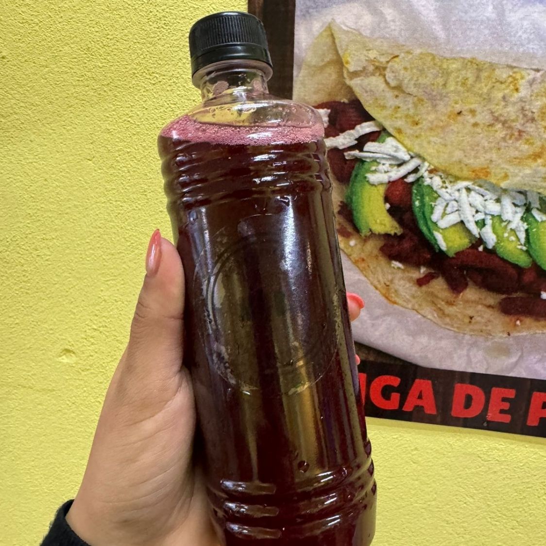 Agua de jamaica con guayaba natural 500ml