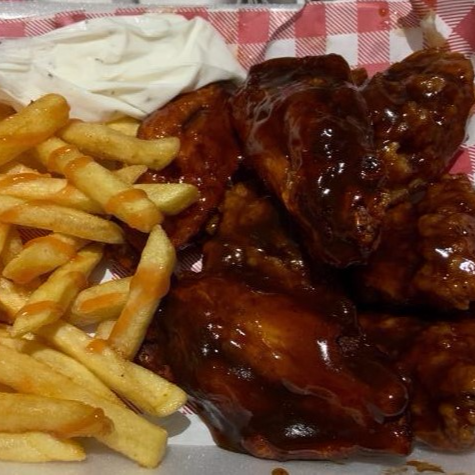 Boneless 200 Gramos con Papas 100 G ORDEN COMPLETA