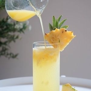 Agua de Piña Natural